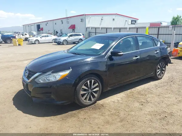 1N4AL3AP1JC206247 2018 NISSAN ALTIMA - Image 2