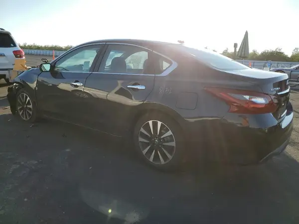 1N4AL3AP1JC206376 2018 NISSAN ALTIMA - Image 2