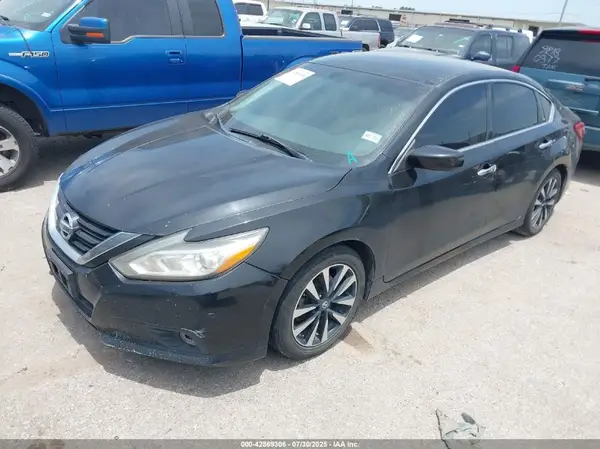 1N4AL3AP1JC208399 2018 NISSAN ALTIMA - Image 2