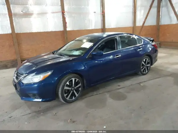 1N4AL3AP1JC209648 2018 NISSAN ALTIMA - Image 2