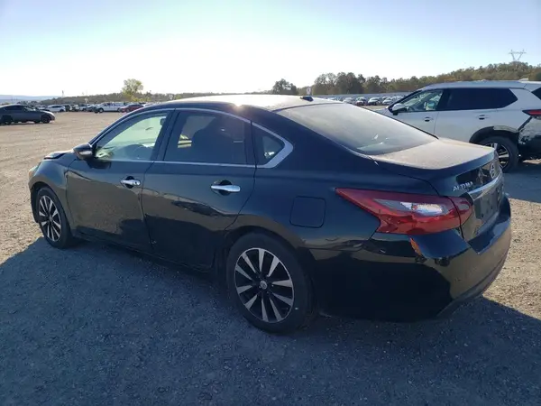 1N4AL3AP1JC209682 2018 NISSAN ALTIMA - Image 2