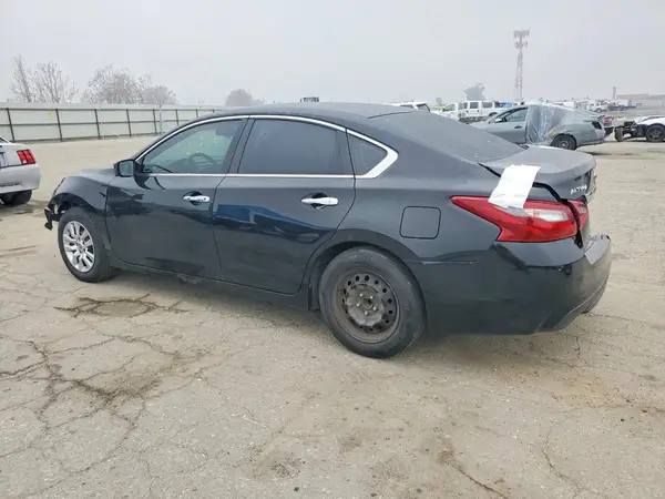 1N4AL3AP1JC210007 2018 NISSAN ALTIMA - Image 2