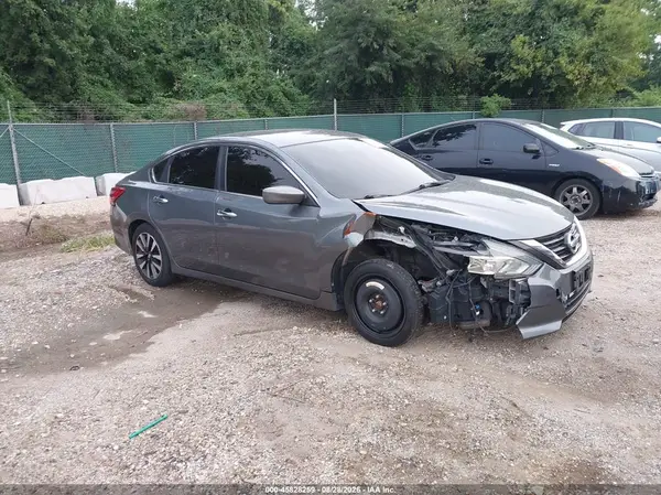1N4AL3AP1JC210525 2018 NISSAN ALTIMA - Image 1