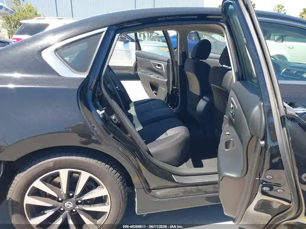 1N4AL3AP1JC211819 2018 NISSAN ALTIMA - Image 8