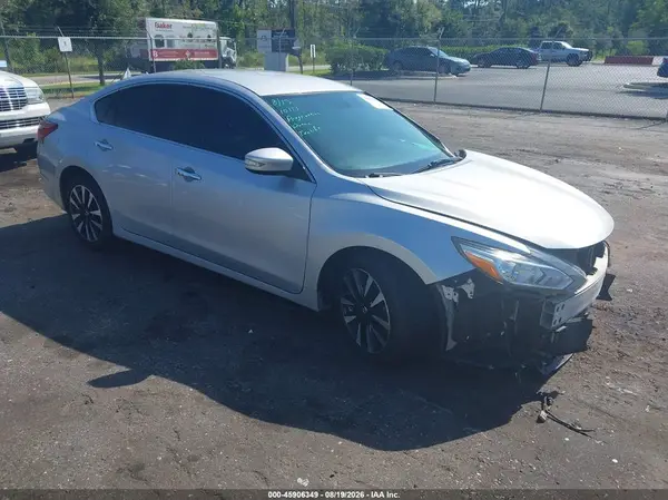 1N4AL3AP1JC212856 2018 NISSAN ALTIMA - Image 1