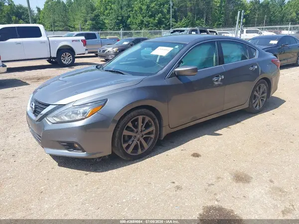 1N4AL3AP1JC213408 2018 NISSAN ALTIMA - Image 2