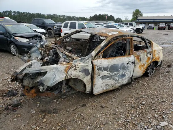 1N4AL3AP1JC213764 2018 NISSAN ALTIMA - Image 1