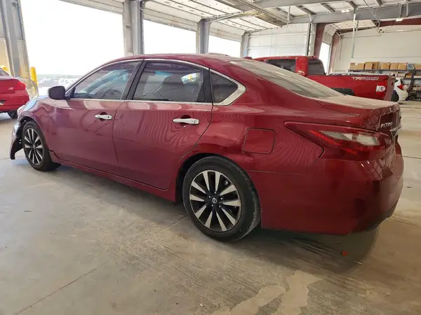 1N4AL3AP1JC216129 2018 NISSAN ALTIMA - Image 2