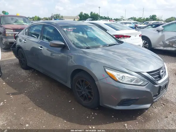1N4AL3AP1JC216230 2018 NISSAN ALTIMA - Image 1