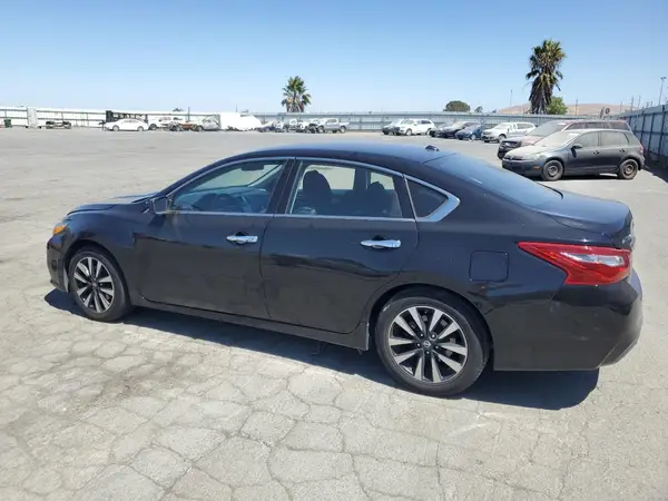 1N4AL3AP1JC216292 2018 NISSAN ALTIMA - Image 2