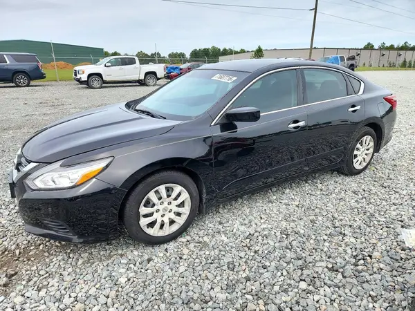 1N4AL3AP1JC217510 2018 NISSAN ALTIMA - Image 1