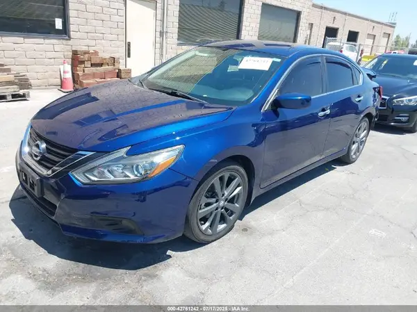 1N4AL3AP1JC219337 2018 NISSAN ALTIMA - Image 2