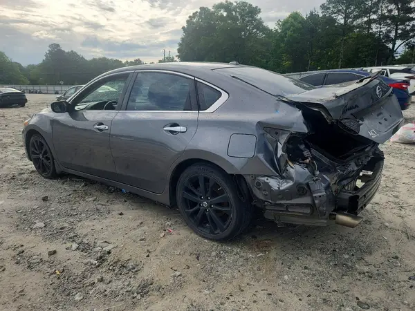 1N4AL3AP1JC220391 2018 NISSAN ALTIMA - Image 2