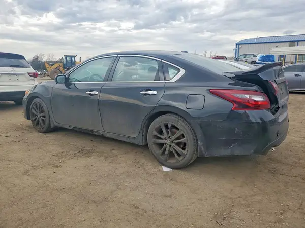 1N4AL3AP1JC223274 2018 NISSAN ALTIMA - Image 2