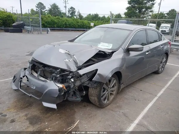 1N4AL3AP1JC224506 2018 NISSAN ALTIMA - Image 2