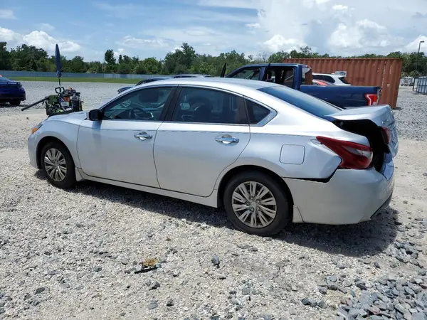 1N4AL3AP1JC225803 2018 NISSAN ALTIMA - Image 2