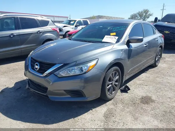 1N4AL3AP1JC226384 2018 NISSAN ALTIMA - Image 2