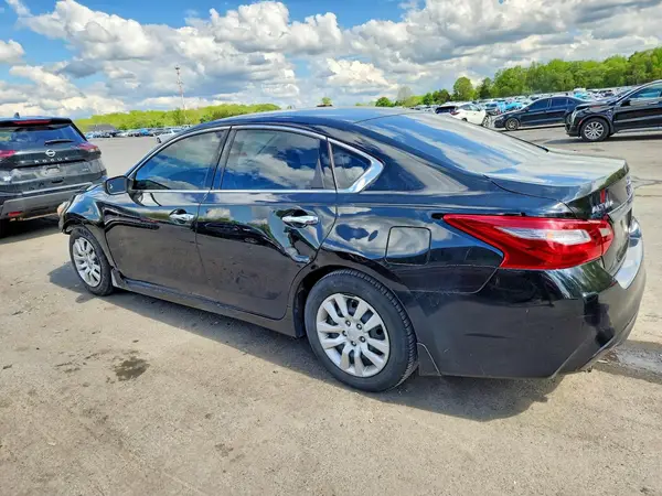 1N4AL3AP1JC229639 2018 NISSAN ALTIMA - Image 2
