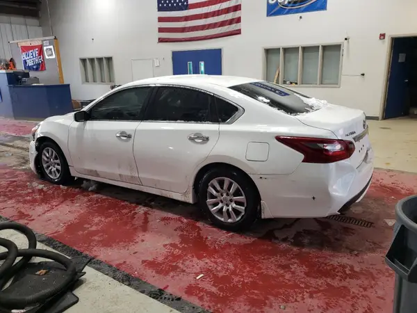1N4AL3AP1JC230211 2018 NISSAN ALTIMA - Image 2