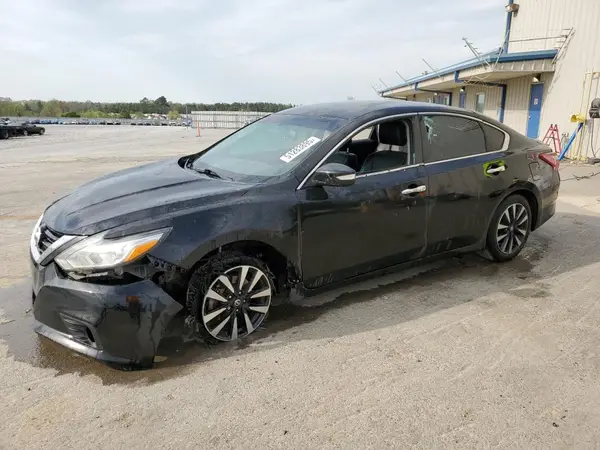 1N4AL3AP1JC230483 2018 NISSAN ALTIMA - Image 1