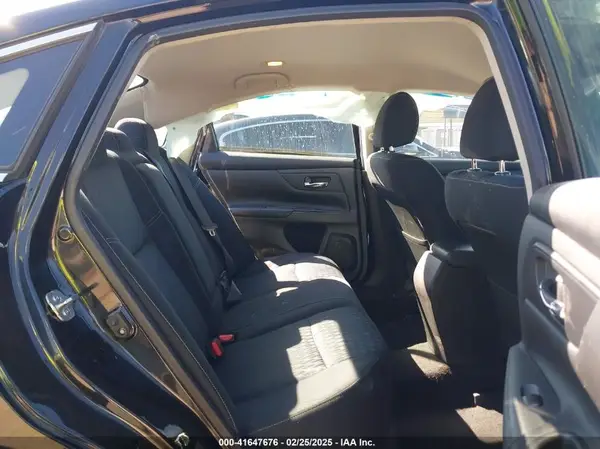 1N4AL3AP1JC231973 2018 NISSAN ALTIMA - Image 8