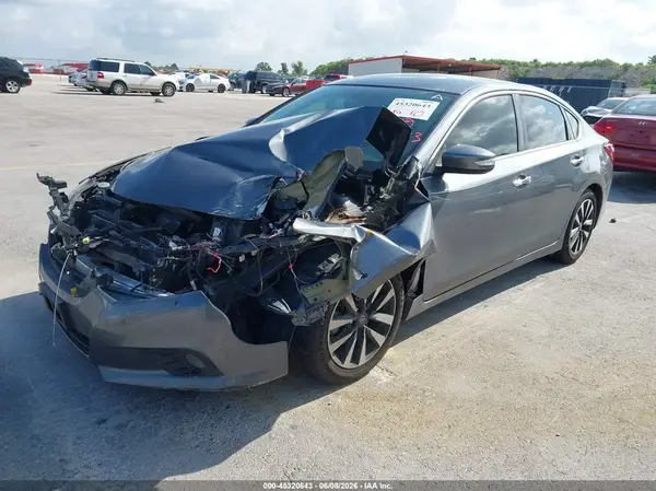 1N4AL3AP1JC232959 2018 NISSAN ALTIMA - Image 2