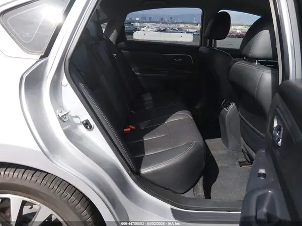 1N4AL3AP1JC236994 2018 NISSAN ALTIMA - Image 8