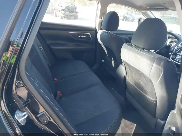 1N4AL3AP1JC240656 2018 NISSAN ALTIMA - Image 8