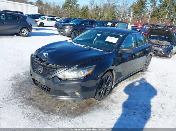 1N4AL3AP1JC242469 2018 NISSAN ALTIMA - Image 2