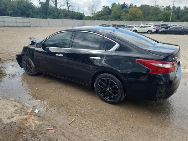 1N4AL3AP1JC242939 2018 NISSAN ALTIMA - Image 2