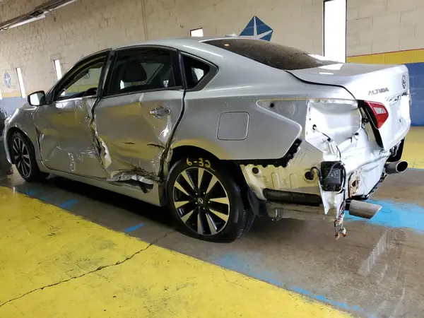 1N4AL3AP1JC243492 2018 NISSAN ALTIMA - Image 2