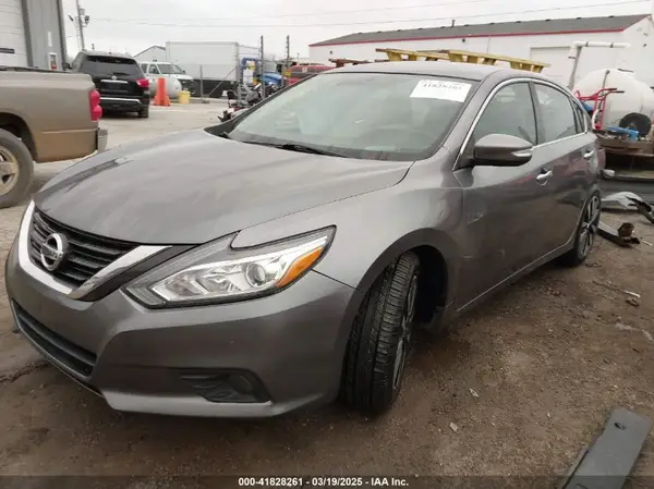 1N4AL3AP1JC244271 2018 NISSAN ALTIMA - Image 2