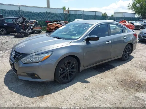 1N4AL3AP1JC244397 2018 NISSAN ALTIMA - Image 2