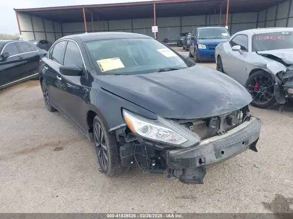 1N4AL3AP1JC244805 2018 NISSAN ALTIMA - Image 1