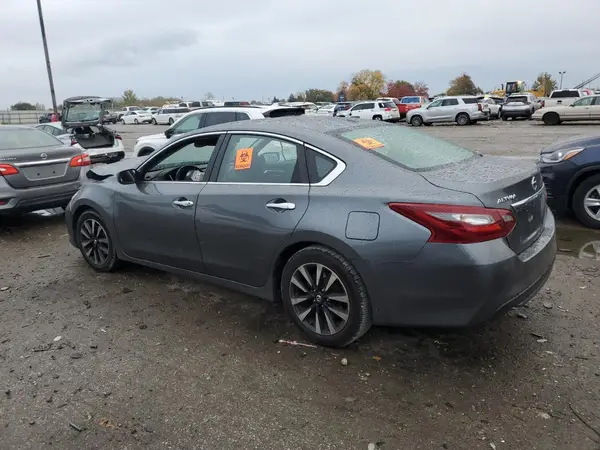 1N4AL3AP1JC245730 2018 NISSAN ALTIMA - Image 2