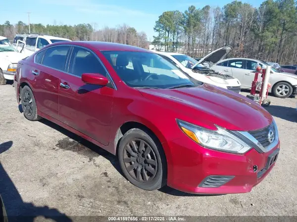 1N4AL3AP1JC246067 2018 NISSAN ALTIMA - Image 1