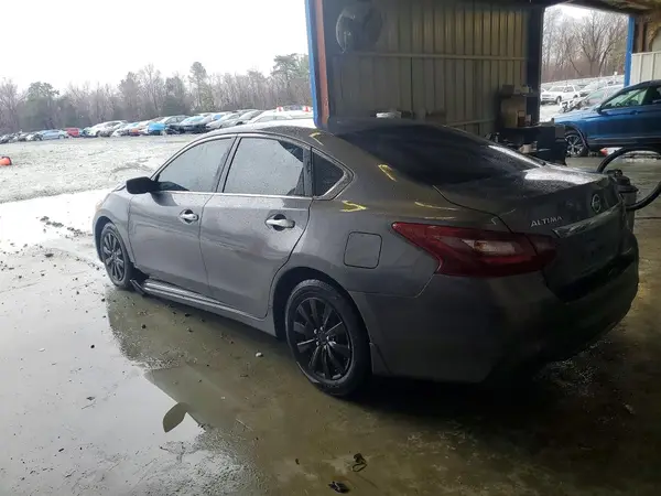 1N4AL3AP1JC247705 2018 NISSAN ALTIMA - Image 2