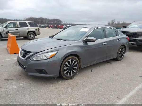 1N4AL3AP1JC248255 2018 NISSAN ALTIMA - Image 2