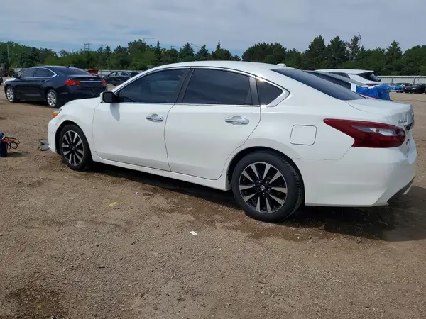 1N4AL3AP1JC249213 2018 NISSAN ALTIMA - Image 2
