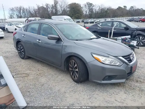 1N4AL3AP1JC251589 2018 NISSAN ALTIMA - Image 1