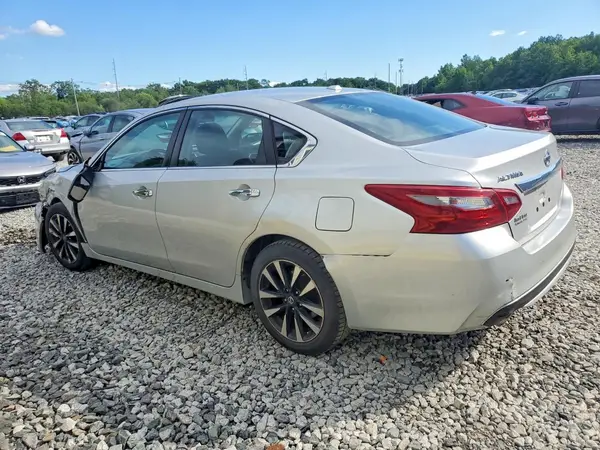 1N4AL3AP1JC252502 2018 NISSAN ALTIMA - Image 2