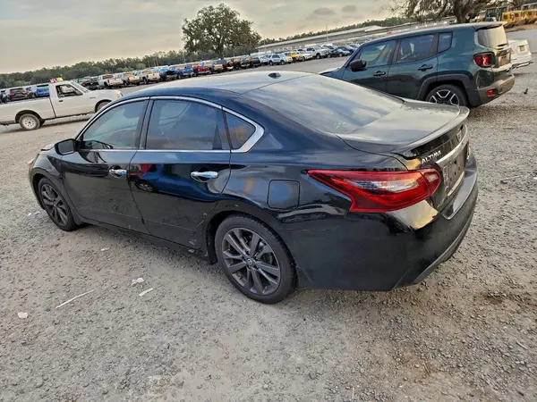 1N4AL3AP1JC255500 2018 NISSAN ALTIMA - Image 2