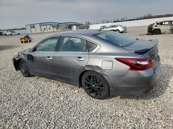 1N4AL3AP1JC256159 2018 NISSAN ALTIMA - Image 2