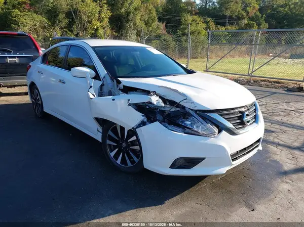 1N4AL3AP1JC260843 2018 NISSAN ALTIMA - Image 1
