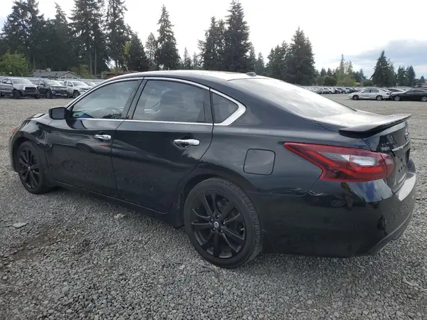 1N4AL3AP1JC261779 2018 NISSAN ALTIMA - Image 2