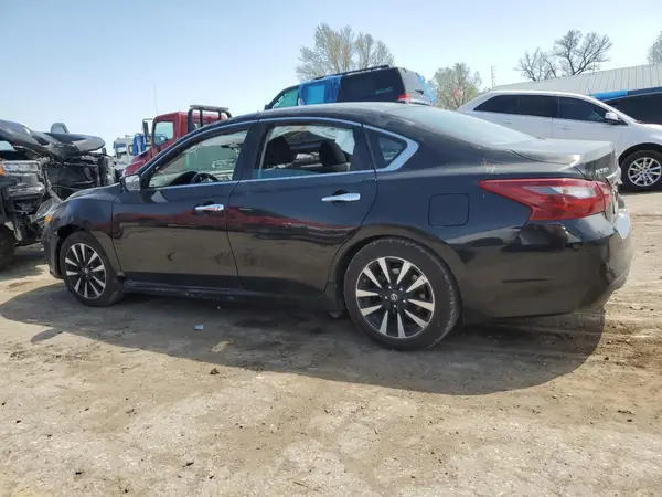 1N4AL3AP1JC263385 2018 NISSAN ALTIMA - Image 2