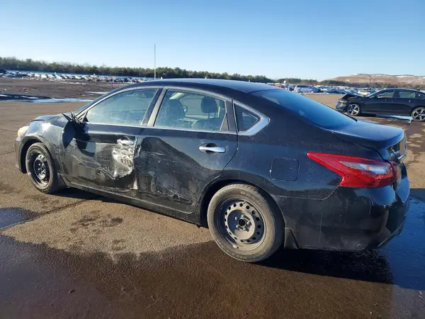 1N4AL3AP1JC263757 2018 NISSAN ALTIMA - Image 2
