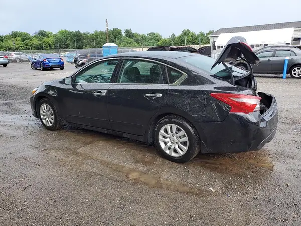 1N4AL3AP1JC263872 2018 NISSAN ALTIMA - Image 2