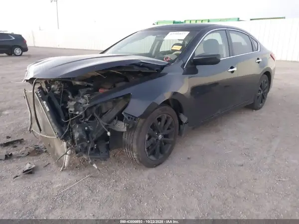 1N4AL3AP1JC264293 2018 NISSAN ALTIMA - Image 2