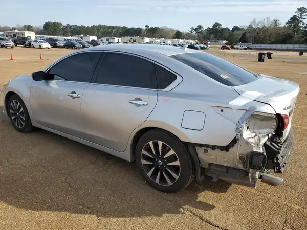 1N4AL3AP1JC264536 2018 NISSAN ALTIMA - Image 2